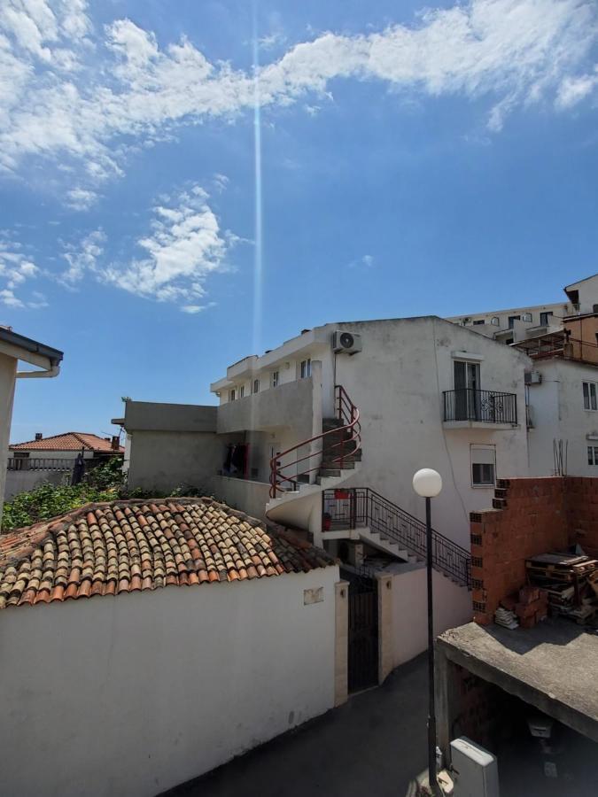Apartmani Liki Ulcinj Exterior foto